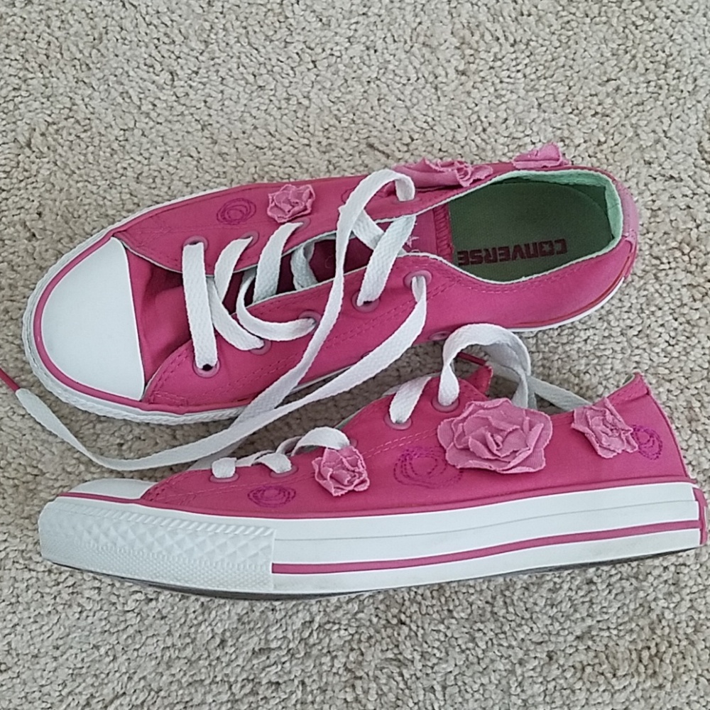 Converse shoes - Picture 2 of 6